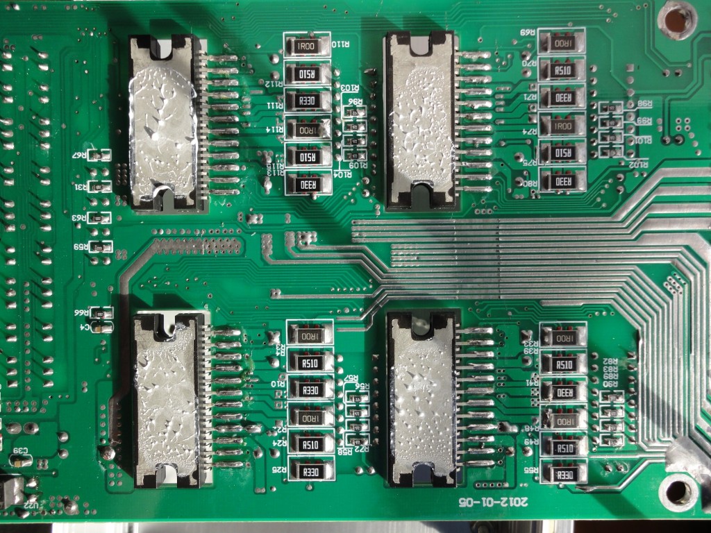 Stepper controller current sensing resistances